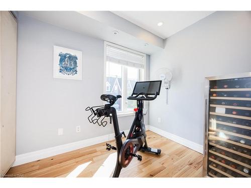 833C-12 Laidlaw Street, Toronto, ON - Indoor Photo Showing Gym Room