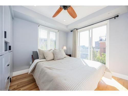 833C-12 Laidlaw Street, Toronto, ON - Indoor Photo Showing Bedroom