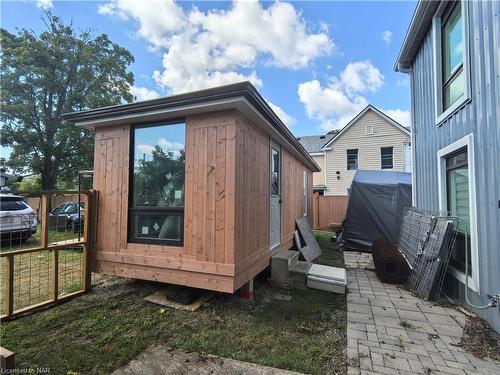 30 Forsythe Street, Fort Erie, ON - Outdoor With Deck Patio Veranda With Exterior