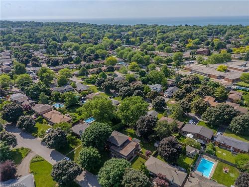 11 Preston Drive, St. Catharines, ON - Outdoor With View