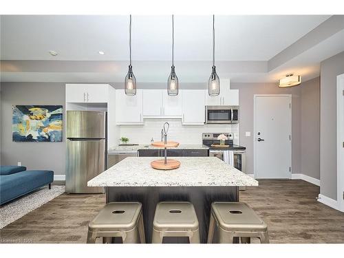 9-405 Merritt Street, St. Catharines, ON - Indoor Photo Showing Kitchen With Upgraded Kitchen