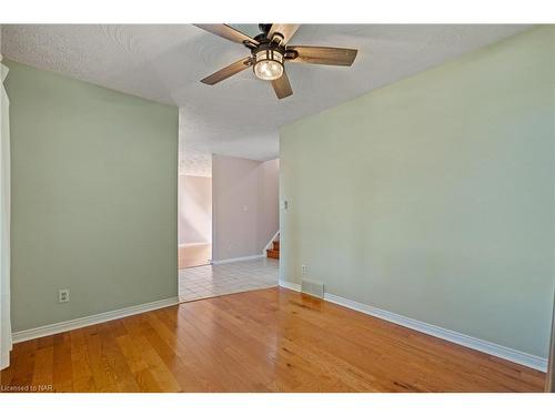 6870 Buckingham Drive, Niagara Falls, ON - Indoor Photo Showing Other Room