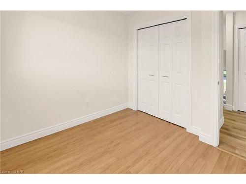 6471 Riall Street, Niagara Falls, ON - Indoor Photo Showing Other Room