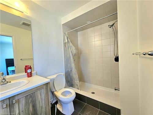 112 Brighton Lane, Thorold, ON - Indoor Photo Showing Bathroom