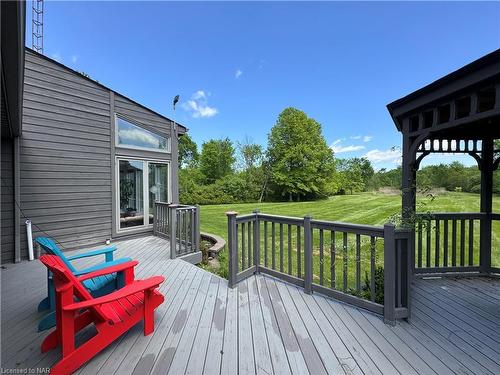 10638 Willoughby Drive, Niagara Falls, ON - Outdoor With Deck Patio Veranda With Exterior