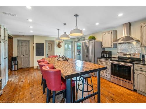 118 River Road, Fenwick, ON - Indoor Photo Showing Kitchen