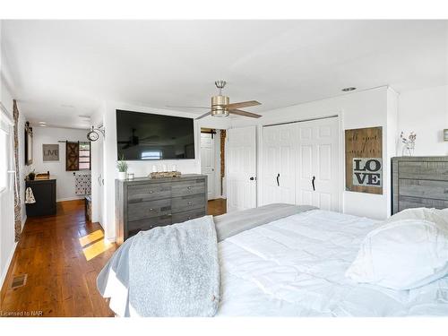 118 River Road, Fenwick, ON - Indoor Photo Showing Bedroom