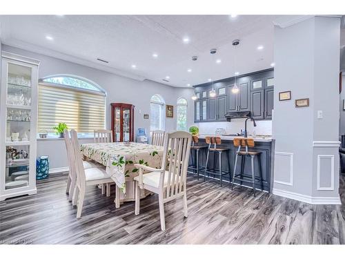 102-7 Dayspring Circle, Brampton, ON - Indoor Photo Showing Dining Room