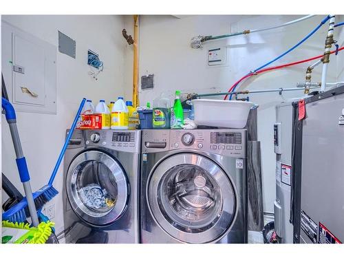 102-7 Dayspring Circle, Brampton, ON - Indoor Photo Showing Laundry Room