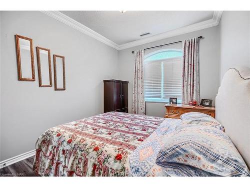 102-7 Dayspring Circle, Brampton, ON - Indoor Photo Showing Bedroom