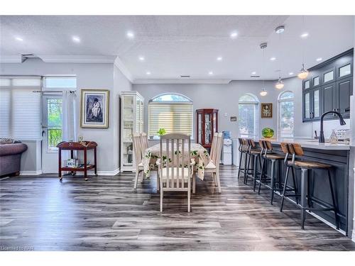 102-7 Dayspring Circle, Brampton, ON - Indoor Photo Showing Dining Room