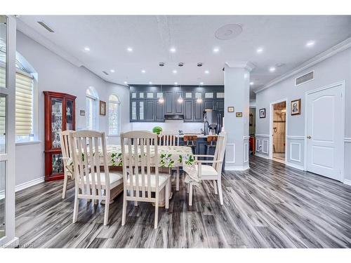 102-7 Dayspring Circle, Brampton, ON - Indoor Photo Showing Dining Room