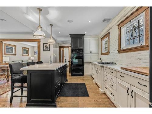 8 Wolseley Avenue, St. Catharines, ON - Indoor Photo Showing Kitchen With Upgraded Kitchen