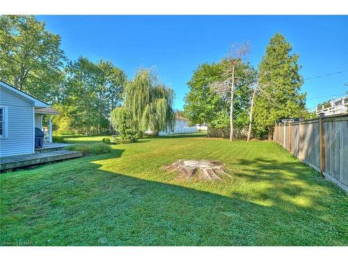 353 Daytona Drive, Fort Erie, ON - Outdoor With Backyard