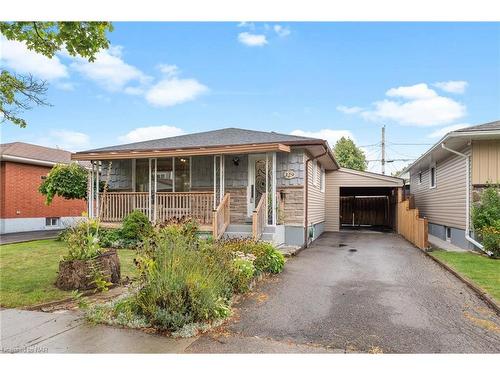 329 Gatfield Avenue, Welland, ON - Outdoor With Deck Patio Veranda