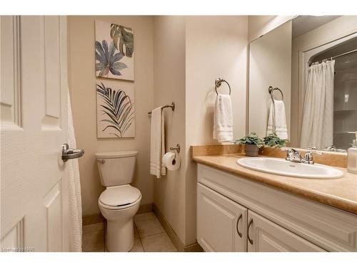 205-141 Vansickle Road, St. Catharines, ON - Indoor Photo Showing Bathroom