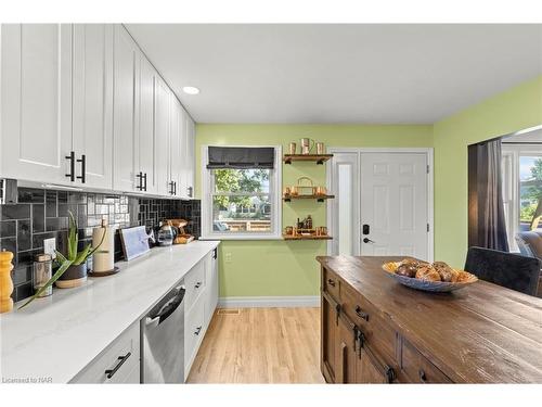 357 Phipps Street, Fort Erie, ON - Indoor Photo Showing Kitchen