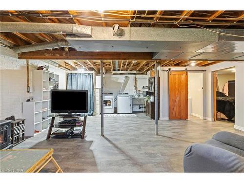 357 Phipps Street, Fort Erie, ON - Indoor Photo Showing Basement