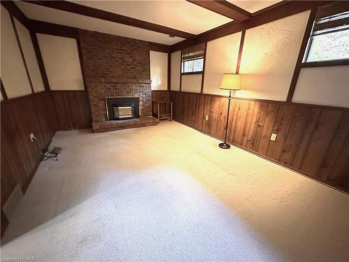 4 Fallingbrook Drive, Pelham, ON - Indoor Photo Showing Other Room With Fireplace