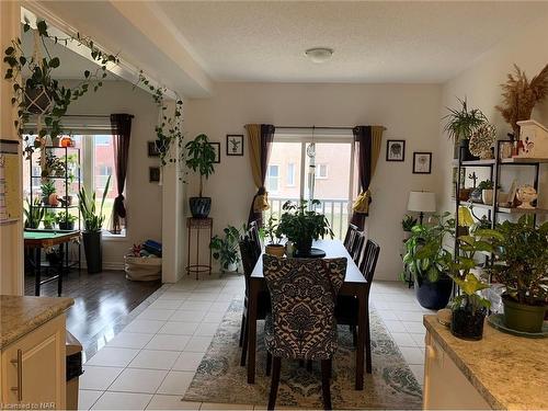 27 Palace Street, Thorold, ON - Indoor Photo Showing Dining Room