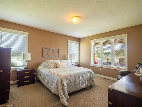 20219 Youngs Road S, Port Colborne, ON - Indoor Photo Showing Bedroom