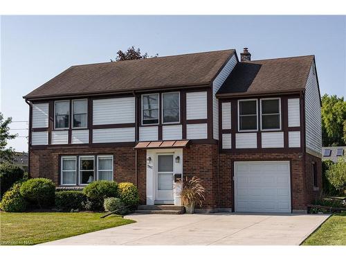 7967 Sarah Street, Niagara Falls, ON - Outdoor