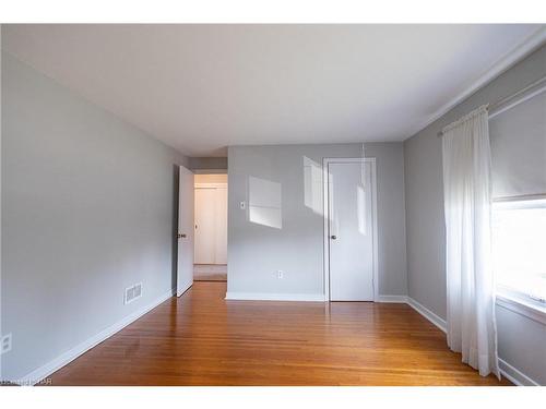 7967 Sarah Street, Niagara Falls, ON - Indoor Photo Showing Basement