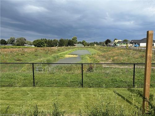 8 Peachtree Lane, Niagara-On-The-Lake, ON - Outdoor With View