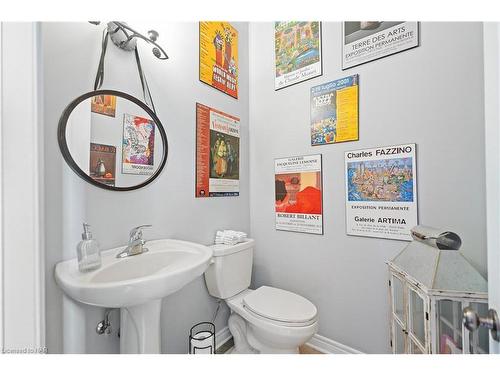 79 Macturnbull Drive, St. Catharines, ON - Indoor Photo Showing Bathroom