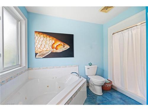 79 Macturnbull Drive, St. Catharines, ON - Indoor Photo Showing Bathroom