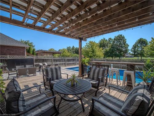 100 Loretta Drive, Niagara-On-The-Lake, ON - Outdoor With Deck Patio Veranda With Exterior