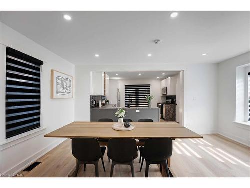 211 Charlotte Street, Port Colborne, ON - Indoor Photo Showing Dining Room