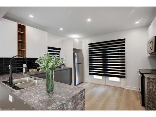 211 Charlotte Street, Port Colborne, ON - Indoor Photo Showing Kitchen With Double Sink