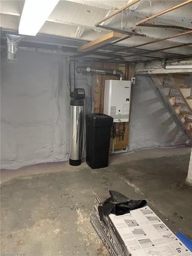 216 Russell Avenue, St. Catharines, ON - Indoor Photo Showing Basement