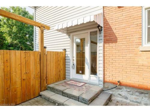 216 Russell Avenue, St. Catharines, ON - Outdoor With Exterior