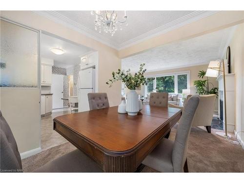 11 Elm Ridge Drive, St. Catharines, ON - Indoor Photo Showing Dining Room