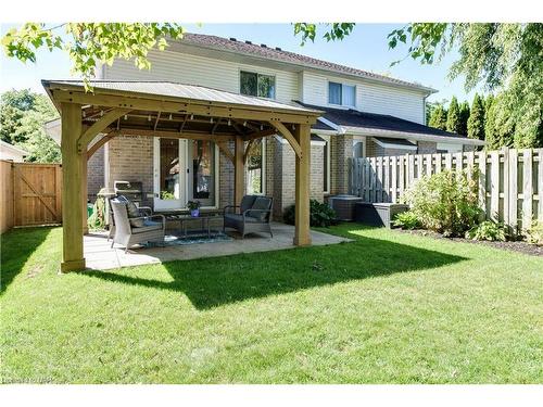 5 Saddler Street, Fonthill, ON - Outdoor With Deck Patio Veranda