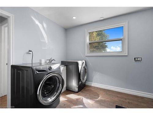 163 Champlain Drive, Fort Erie, ON - Indoor Photo Showing Laundry Room