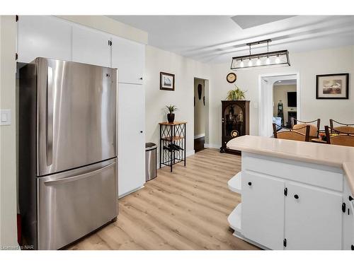 3 Cherrylane Drive, St. Catharines, ON - Indoor Photo Showing Kitchen