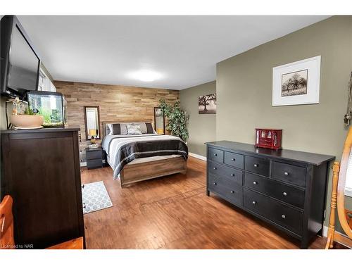 3 Cherrylane Drive, St. Catharines, ON - Indoor Photo Showing Bedroom