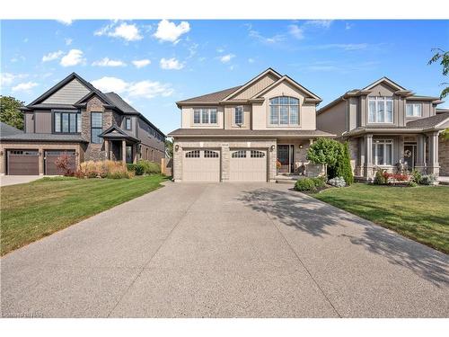 9349 Madison Crescent, Niagara Falls, ON - Outdoor With Deck Patio Veranda With Facade