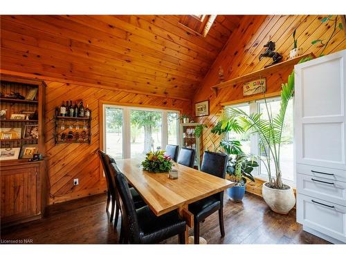 490 Mathews Road, Sherkston, ON - Indoor Photo Showing Dining Room