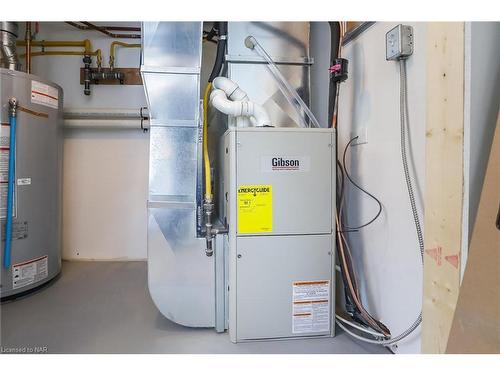 3898 Alexandra Road Road, Fort Erie, ON - Indoor Photo Showing Basement