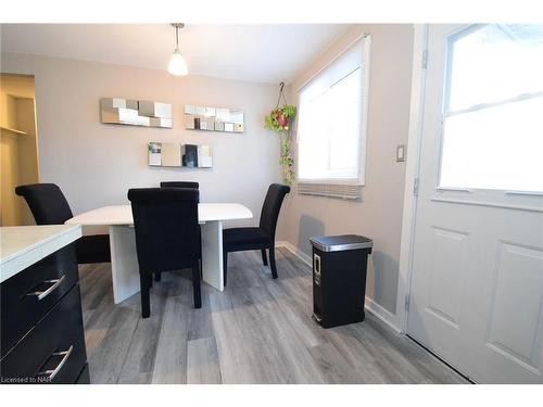 21 Fairlawn Crescent, Welland, ON - Indoor Photo Showing Dining Room