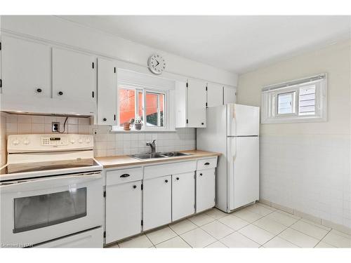 74 Marmora Street, St. Catharines, ON - Indoor Photo Showing Kitchen With Double Sink