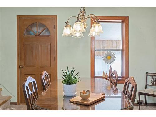 1 Nello Street, St. Catharines, ON - Indoor Photo Showing Dining Room