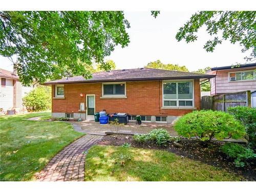 7 Briarsdale Drive, St. Catharines, ON 