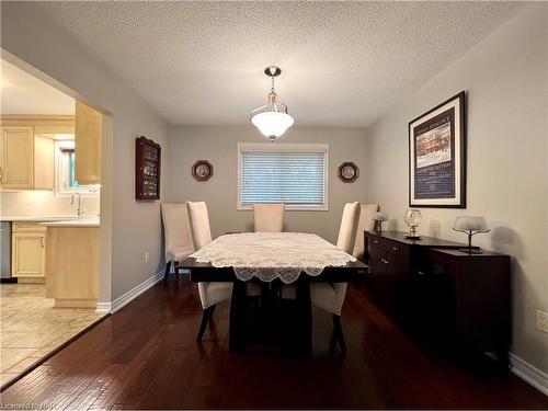 8 Meadowbrook Lane, Pelham, ON - Indoor Photo Showing Dining Room