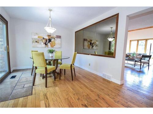 26-178 Scott Street, St. Catharines, ON - Indoor Photo Showing Dining Room