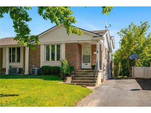 8 Mcnicholl Circle, St. Catharines, ON - Outdoor With Facade